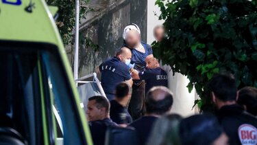 Μαχαίρωμα: «Πολιτικά πρόσωπα βρίσκονται πίσω από το «δίκτυο» που θέλει να με εξοντώσει» 