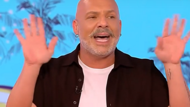 Ν. Μουτσινάς: "Δύο άντρες ζευγάρι δεν είναι πρότυπο, είναι πραγματικότητα"