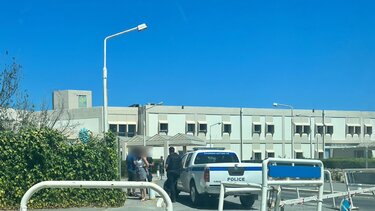 Αξός Μυλοποτάμου: Στην Εντατική, σε κρίσιμη κατάσταση, ο 50χρονος που δέχτηκε πυροβολισμούς