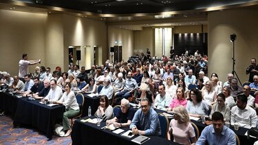 Oι προεδρικοί, οι 53 και ο Χάρης!