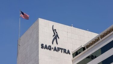 Απεργούν οι ηθοποιοί, παραλύει το Χόλιγουντ