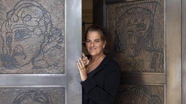 Την «κάθε γυναίκα» υμνούν οι νέες θύρες της National Portrait Gallery του Λονδίνου