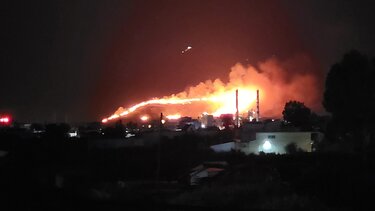 Καλύτερη η εικόνα από τη φωτιά στο Αλιβέρι: Συνελήφθη ένας 75χρονος