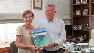 Επίσκεψη της Αντιπροσώπου του Ύπατου Αρμοστή του ΟΗΕ για τους πρόσφυγες στον Περιφερειάρχη Κρήτης