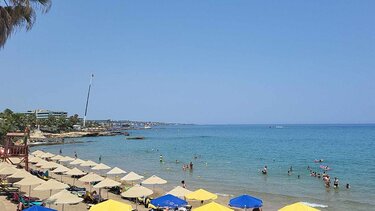Στα ύψη η θερμοκρασία στην Κρήτη- Γεμάτες οι παραλίες!