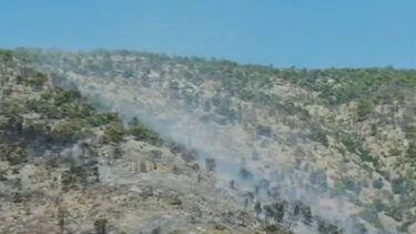 Χωρίς ενεργό μέτωπο η φωτιά στον Ασπρόπυργο