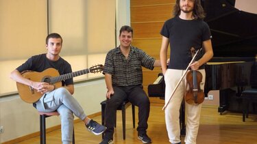 Τρία αδέλφια από τη Λαμία πέτυχαν κάτι μοναδικό