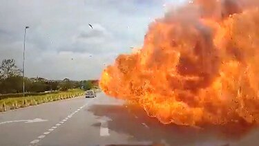 Τραγικό αεροπορικό δυστύχημα σε δρόμο ταχείας κυκλοφορίας