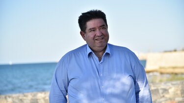 Νέες υποψηφιότητες ανακοινώνει ο Μιχάλης Καραμαλάκης