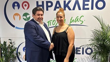 Στο πλευρό του Μιχάλη Καραμαλάκη η Όλγα Γραμματικάκη