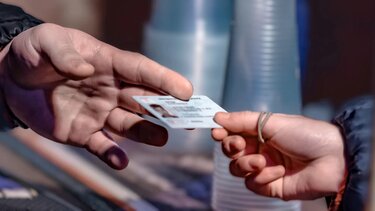 Νέες ταυτότητες: Πώς θα είναι οι δύο όψεις τους - Ποια στοιχεία θα αναγράφονται