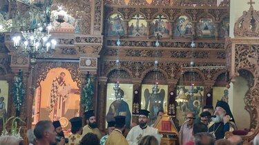 Πανηγυρίζει ο Ι. Ν. του Τιμίου Σταυρού στον Εσταυρωμένο - Δείτε φωτογραφίες