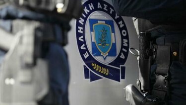 Παράνομο εργαστήριο επισκευής πυροβόλων όπλων "αποκάλυψε" η φωτιά σε υπόγειο πολυκατοικίας
