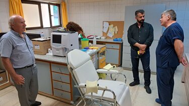 Μιχάλης Κοκολάκης: Επίσκεψη στα Κέντρα Υγείας Χάρακα και Αγίας Βαρβάρας