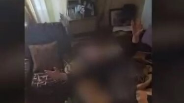 Κακοκαιρία Daniel: Ταξίδεψε για ώρες για να βρει την μητέρα του στον Παλαμά – «Πού είσαι αγόρι μου;»