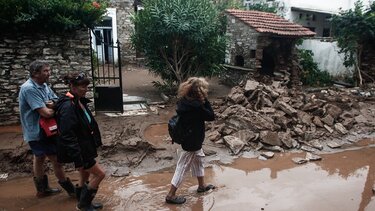 Κακοκαιρία Daniel: Στη Λάρισα μεταφέρονται 190 ντόπιοι και τουρίστες από το Πήλιο