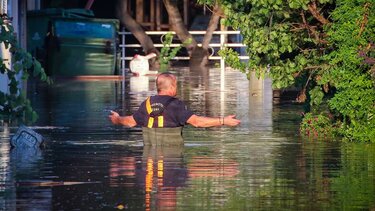 Βοήθεια σε πλημμυροπαθείς μαθητές από τους εκπαιδευτικούς της Πρωτοβάθμιας στο Ρέθυμνο