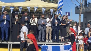 Ελένη Βατσινά: Η 28η Οκτωβρίου φωτίζει την πορεία μας στο μέλλον!