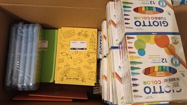 Σχολικά είδη για 50 παιδιά δώρισε το ΕΛΜΕΠΑ στο Σωματείο Α.Τ.Α.Χ.Τ.Ο.Ι