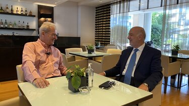 Συναντήσεις με "φίλους από μακριά" για τον Αλέξη Καλοκαιρινό