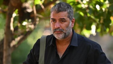 Βασίλης Μπισμπίκης: Στενοχωριέμαι περισσότερο για τους κοντινούς μου ανθρώπους, οι μακρινοί δεν με ενδιαφέρουν