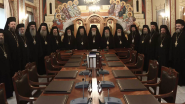 Ιερά Σύνόδος: Τα παιδιά δεν είναι κατοικίδια συντροφιάς για όποιον θέλει να νιώθει κηδεμόνας