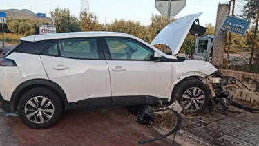 Λαμία: Σφοδρή σύγκρουση οχημάτων, από θαύμα γλίτωσαν οι επιβάτες!
