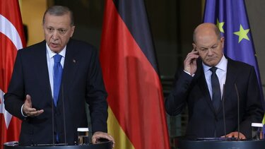 Ψυχρό κλίμα στην συνάντηση Σολτς – Ερντογάν