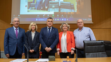 Μνημόνιο Συνεργασίας της Έδρας UNESCO του Πανεπιστημίου Λευκωσίας και του ΙΑΚΕ