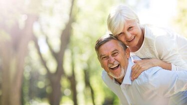 Γερνάμε ραγδαία μετά τα 40 και όχι μόνο - Ποια είναι η επόμενη δεκαετία «ορόσημο» της γήρανσης