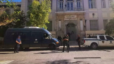 «Προφανώς και φοβάμαι πολύ! Η οικογένεια μου πούλησε τα πάντα»