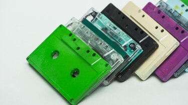 Η Ιστορία της Κυριακής: Χωρούν σε μια κασέτα οι αναμνήσεις μας;