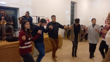 Με επιτυχία η εκδήλωση-συνεστίαση των Κομματικών Οργανώσεων Αποκορώνου και Σφακίων, στην Ραμνή Αποκορώνου