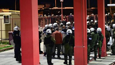 Ρέντης: Η περιγραφή της διασώστριας που περιέθαλψε τον τραυματία αστυνομικό