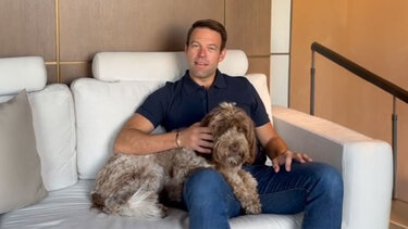 Τα γενέθλια της Φάρλι ανέβασε στο TikTok ο Στέφανος Κασσελάκης