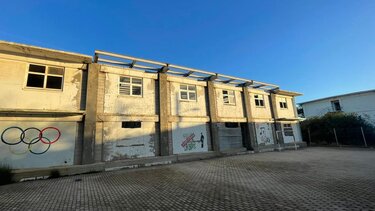 "Κτίριο-φάντασμα" δίπλα στο Μουσικό σχολείο - Η αγωνία και η έκκληση του μαθητή