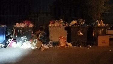 Η δυσοσμία που ... έγινε συνήθεια;