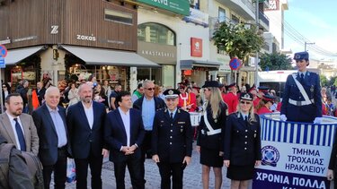 H «Βαρέλα» στήθηκε και φέτος στο κέντρο του Ηρακλείου - Βίντεο και φωτογραφίες