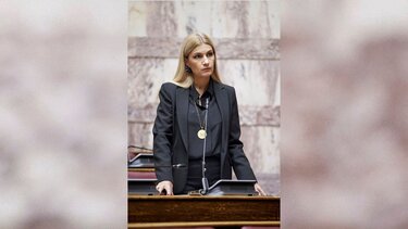 Αναφορά Σέβης Βολουδάκη στο Υπουργείο Παιδείας σχετικά με το κολυμβητήριο Χανίων