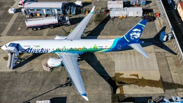 Βρέθηκε σε αυλή σπιτιού η πόρτα του αεροπλάνου της Alaska Airlines