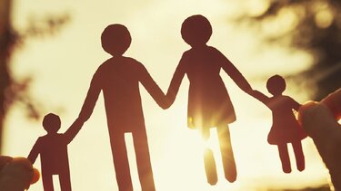 Μέτρα για την οικογένεια στο «καλάθι» της ΔΕΘ - Tι προβλέπεται