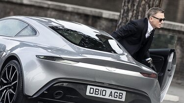 Τα ταξίδια του Τζέιμς Μποντ σε εμβληματικούς προορισμούς σε ένα βιβλίο 