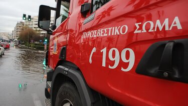 Προβλήματα από την κακοκαιρία - Ανεμοστρόβιλος στον Πύργο προκάλεσε μεγάλες ζημιές 