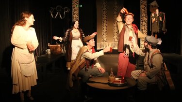 Έξι τελευταίες παραστάσεις για την «Οδό Αγάπης» από τον Θεατρικό Περίπλου