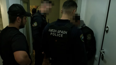 Έρευνα της Αστυνομίας για το βίντεο γνωστού youtuber με σύλληψη παιδόφιλου