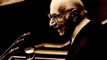 Η θρυλική ομιλία του Ξενοφώντα Ζολώτα στα Αγγλικά, με ελληνικές λέξεις