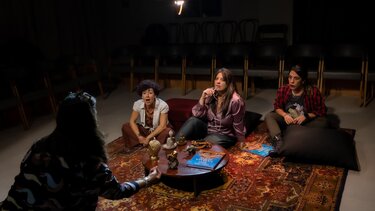 «Με δύναμη από την Κηφισιά» - Παραστάσεων συνέχεια τον Φεβρουάριο