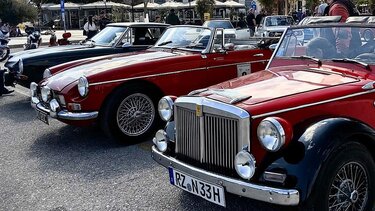 Ιστορικό Ράλλυ Τρίπολης: Αυτοκίνητα εποχής τράβηξαν τα βλέμματα 