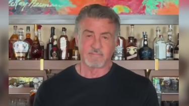 Το συγκινητικό μήνυμα του Σταλόνε για το χαμό του Καρλ Γουέδερς