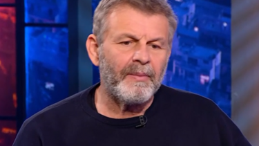 Γκλέτσος: "Η μαγεία στο σεξ χάνεται όταν ακούσεις το καζανάκι"